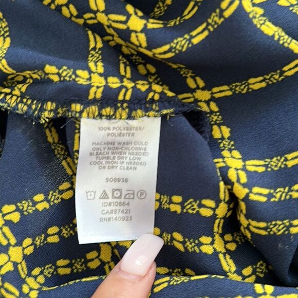 Ann Taylor Petite Button Down Long sleeve Top Sz XXSP - Picture 11 of 12